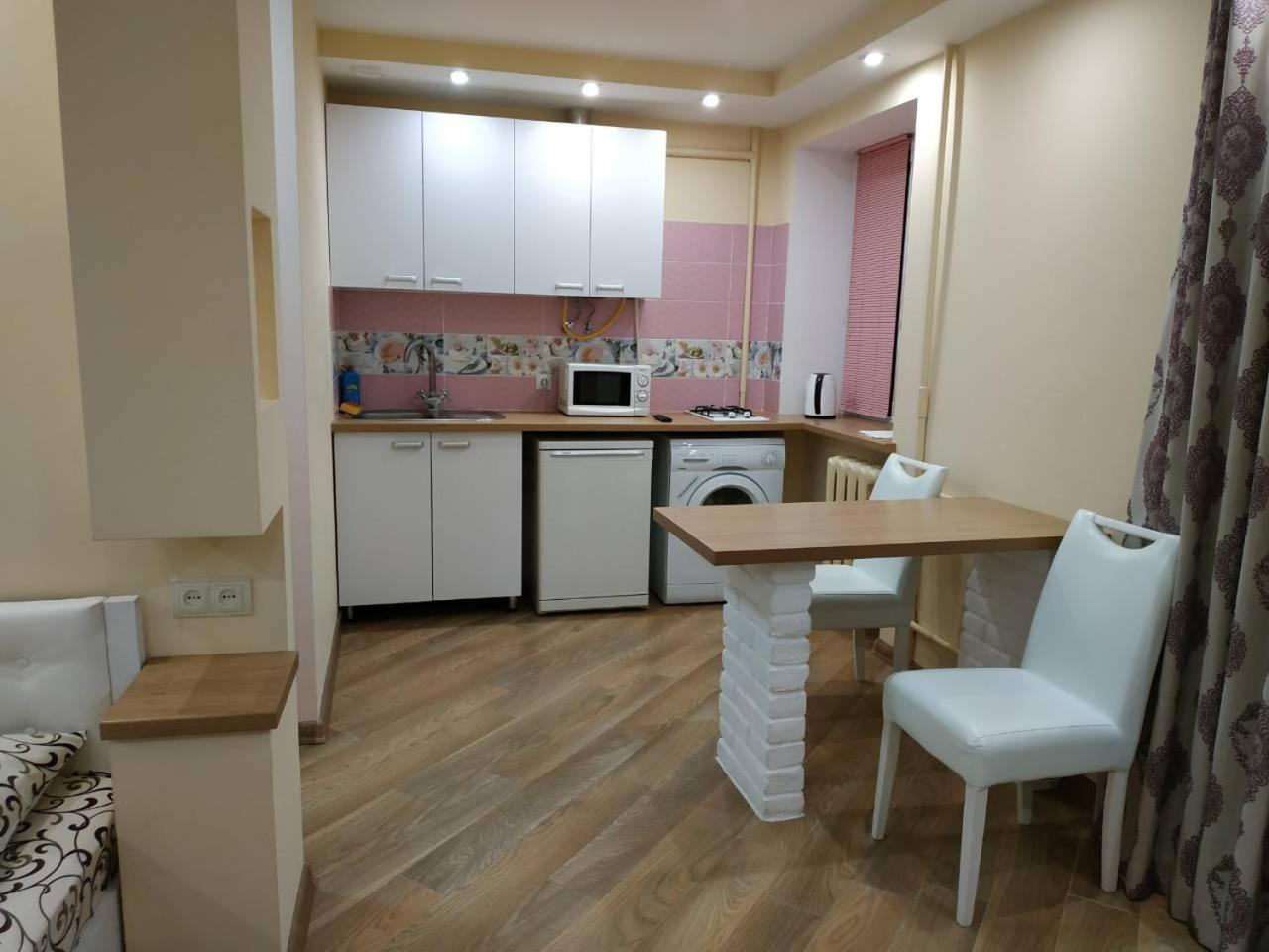 Apartments In The Center Maidan Rivne Zewnętrze zdjęcie